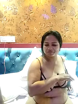 Snapshot of hornysania123 chatting on 2, 2, 2025 hornysania123 online show from 2, 2, 2025