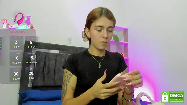 Nicol TransGirl online show from 5, 5, 2026