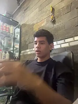 Snapshot of Santiago-Thompson chatting on 27, 10, 2025 Santiago-Thompson online show from 27, 10, 2025