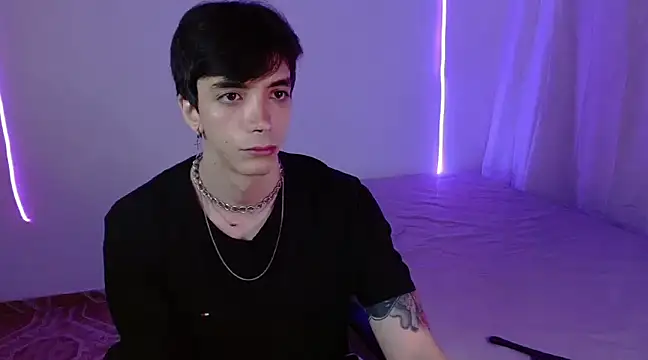 H3ll B0I online show from 2, 2, 2025