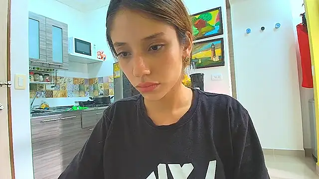 Alaiapink online show from 30, 4, 2026
