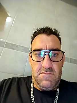 Snapshot of Hardasanut chatting on 12, 11, 2025 Hardasanut online show from 12, 11, 2025