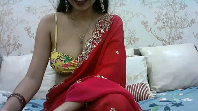 Snapshot of kajal__bhabhi_ chatting on 24, 7, 2026 kajal bhabhi online show from 24, 7, 2026