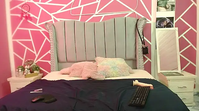 valeria  rouse online show from 8, 2, 2025