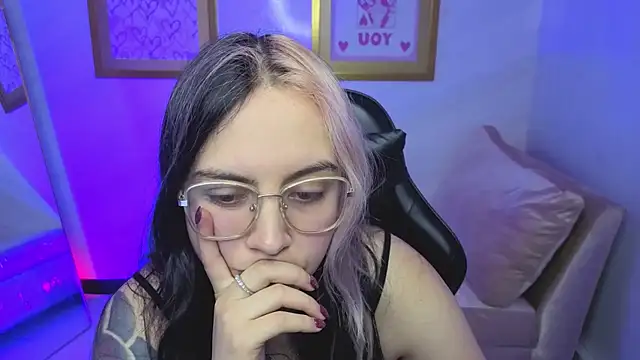 Hela v online show from 17, 1, 2026