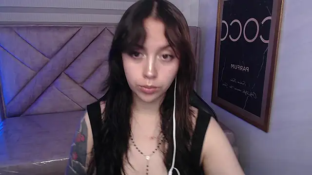 Hela v online show from 4, 5, 2026