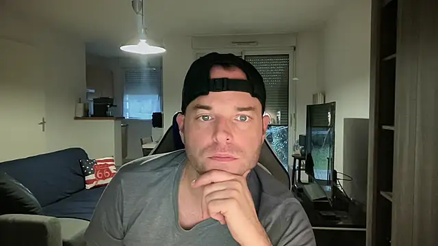 Snapshot of Funnyjul31 chatting on 26, 1, 2025 Funnyjul31 online show from 26, 1, 2025