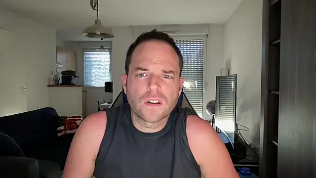 Snapshot of Funnyjul31 chatting on 1, 2, 2025 Funnyjul31 online show from 1, 2, 2025