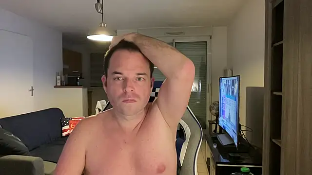 Snapshot of Funnyjul31 chatting on 10, 2, 2025 Funnyjul31 online show from 10, 2, 2025