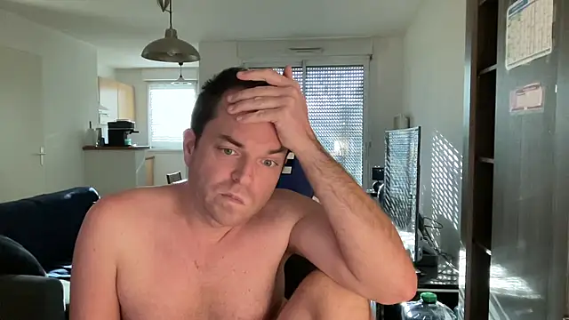 Snapshot of Funnyjul31 chatting on 2, 3, 2025 Funnyjul31 online show from 2, 3, 2025