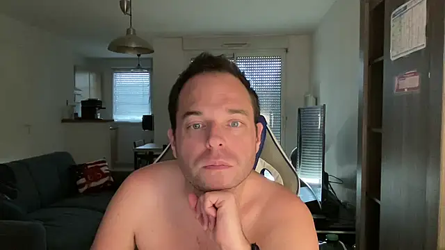 Snapshot of Funnyjul31 chatting on 8, 3, 2025 Funnyjul31 online show from 8, 3, 2025