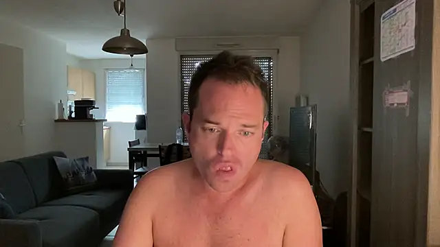 Snapshot of Funnyjul31 chatting on 9, 9, 2025 Funnyjul31 online show from 9, 9, 2025