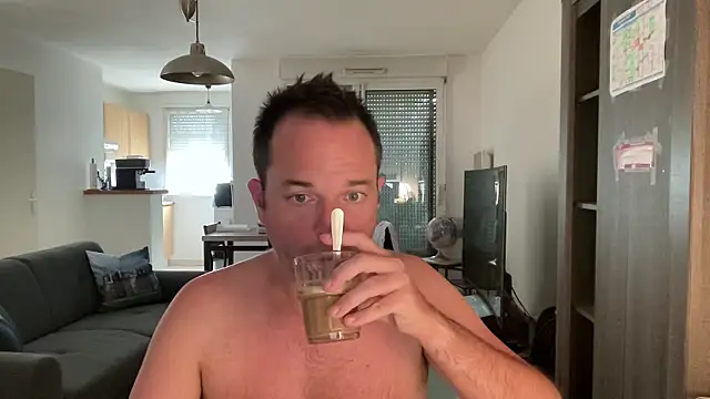 Snapshot of Funnyjul31 chatting on 10, 9, 2025 Funnyjul31 online show from 10, 9, 2025