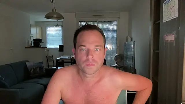 Snapshot of Funnyjul31 chatting on 11, 9, 2025 Funnyjul31 online show from 11, 9, 2025