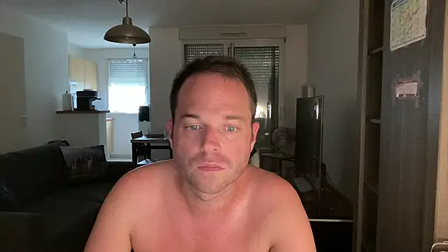 Snapshot of Funnyjul31 chatting on 15, 9, 2025 Funnyjul31 online show from 15, 9, 2025