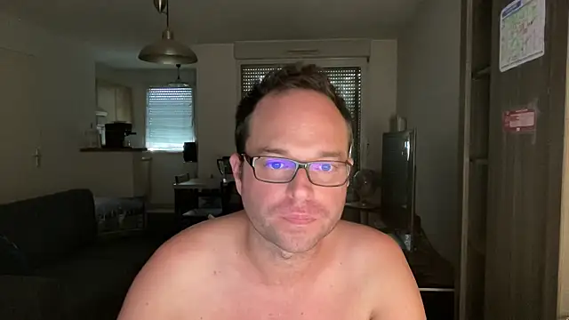 Snapshot of Funnyjul31 chatting on 28, 9, 2025 Funnyjul31 online show from 28, 9, 2025