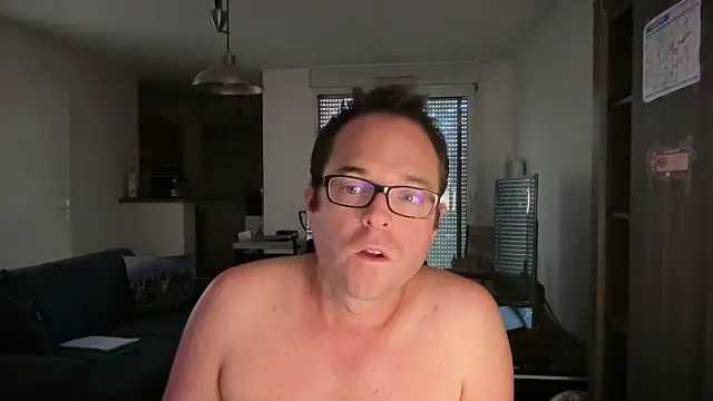 Snapshot of Funnyjul31 chatting on 8, 10, 2025 Funnyjul31 online show from 8, 10, 2025