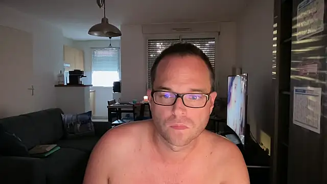 Snapshot of Funnyjul31 chatting on 14, 10, 2025 Funnyjul31 online show from 14, 10, 2025