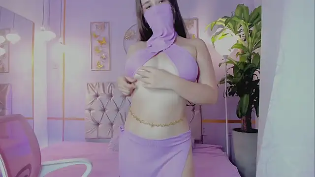 LeilaRasi online show from 8, 11, 2025