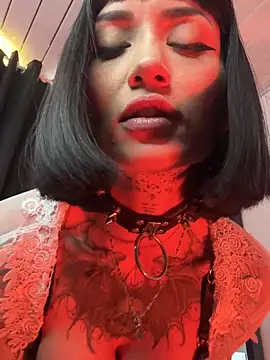 Snapshot of IsisRaichuu_ chatting on 19, 9, 2025 IsisRaichuu online show from 19, 9, 2025