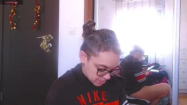 Ju-Hot online show from 19, 2, 2025