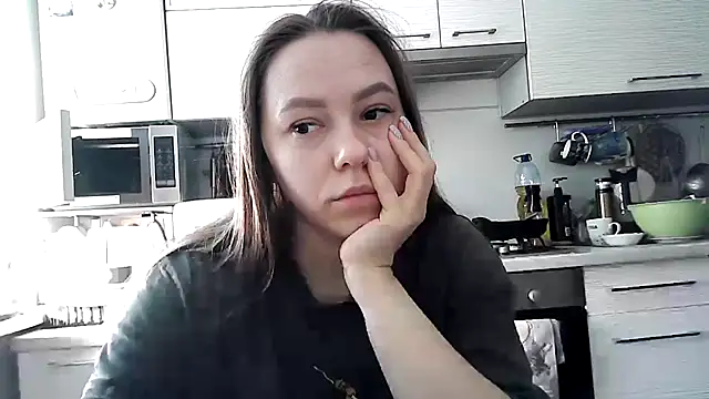 Snapshot of Misssweet_s chatting on 8, 3, 2025 Misssweet s online show from 8, 3, 2025