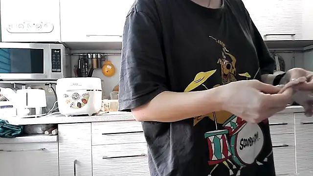 Snapshot of Misssweet_s chatting on 14, 3, 2025 Misssweet s online show from 14, 3, 2025