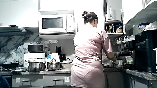 Snapshot of Misssweet_s chatting on 21, 10, 2025 Misssweet s online show from 21, 10, 2025