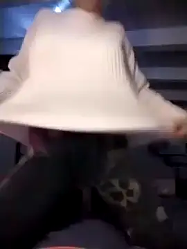 divinaerotica online show from 7, 11, 2025