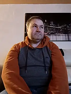 Pourleplasirs online show from 19, 2, 2025