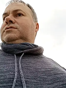 Pourleplasirs online show from 13, 11, 2025