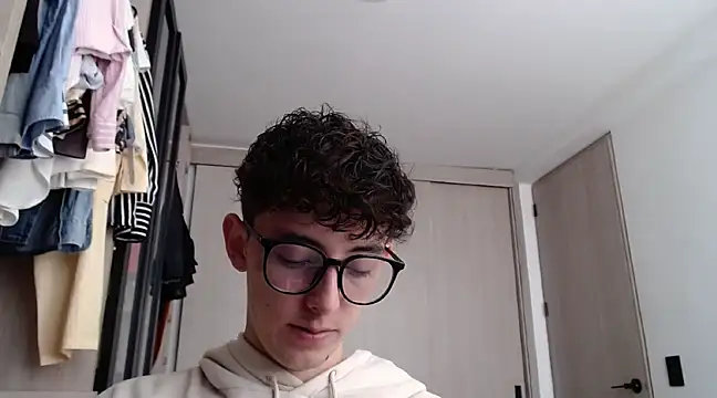 miketwink online show from 18, 3, 2025