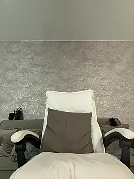 LillySquirtShot online show from 6, 5, 2026