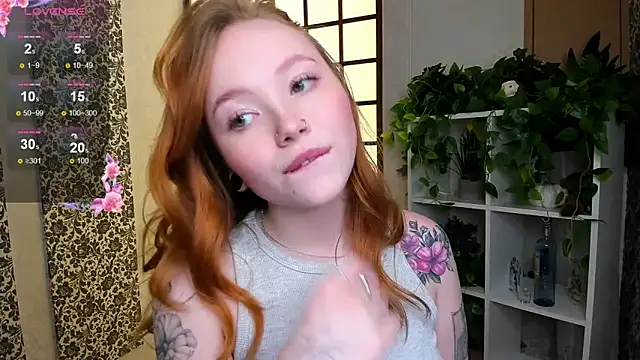 Snapshot of Maya_Light chatting on 15, 2, 2025 Maya Light online show from 15, 2, 2025