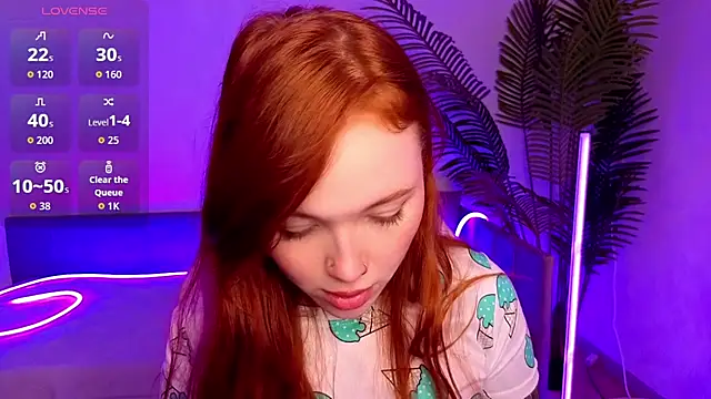 Maya Light online show from 23, 11, 2025