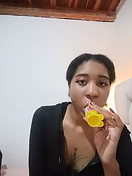 Snapshot of Zaira_Rose_ chatting on 25, 6, 2026 Zaira Rose online show from 25, 6, 2026