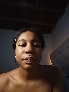 Snapshot of Zaira_Rose_ chatting on 25, 6, 2026 Zaira Rose online show from 25, 6, 2026