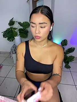 meli ortiz  online show from 29, 4, 2026