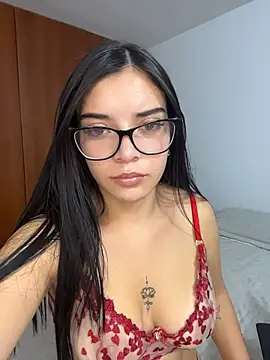 eileensophi online show from 25, 7, 2026