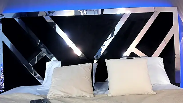 AliDiaz  online show from 5, 5, 2026