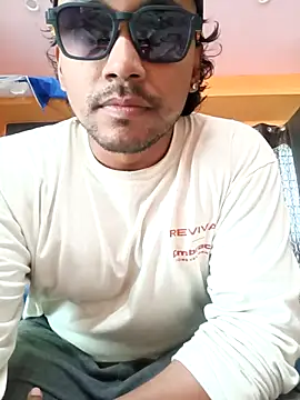 bigcock thick online show from 5, 7, 2026