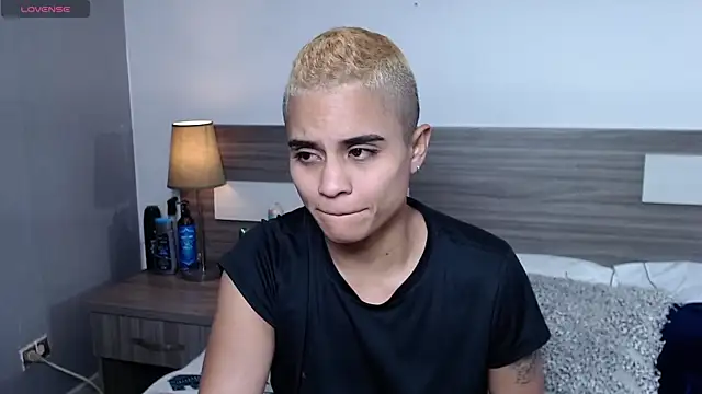 Liiamthompson online show from 15, 1, 2026