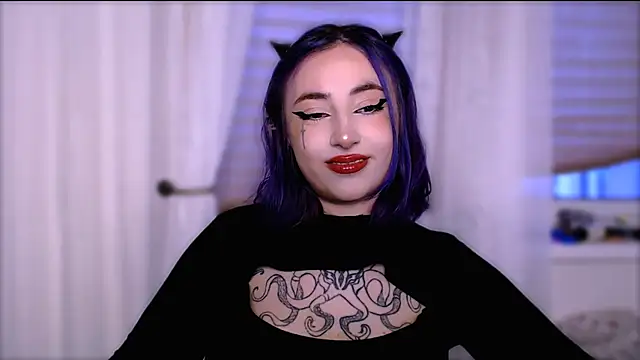 Snapshot of purplewitch chatting on 11, 10, 2025 purplewitch online show from 11, 10, 2025