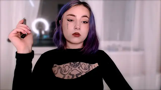 Snapshot of purplewitch chatting on 21, 10, 2025 purplewitch online show from 21, 10, 2025