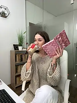 Anya-Ray online show from 4, 5, 2026