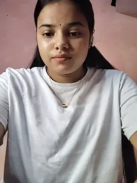 Snapshot of RAYI_123 chatting on 5, 8, 2026 RAYI 123 online show from 5, 8, 2026