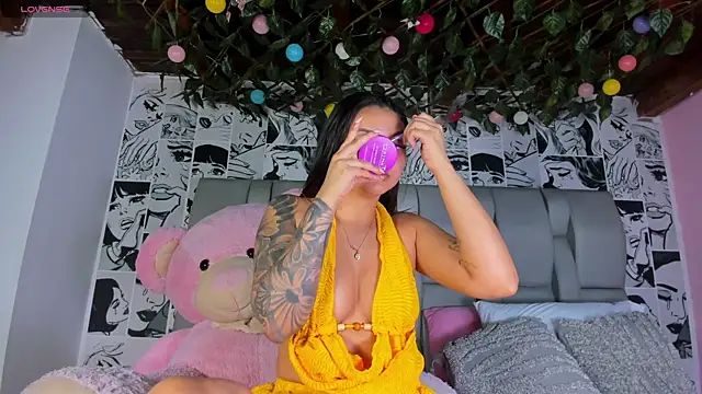 LucyRosse online show from 1, 8, 2026