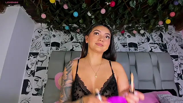 LucyRosse online show from 2, 8, 2026