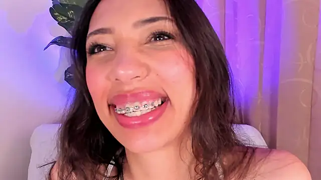 Miss veronicaa2 online show from 29, 4, 2026