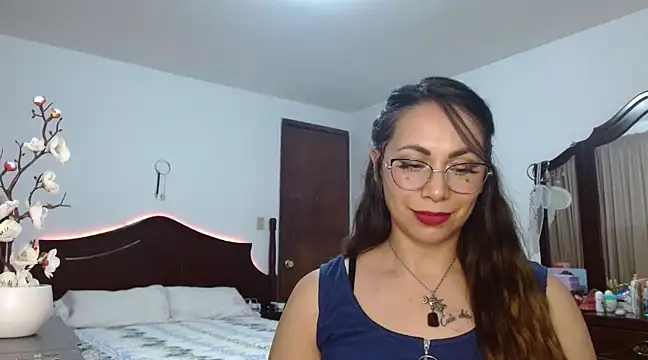 AloLovely  online show from 19, 2, 2025